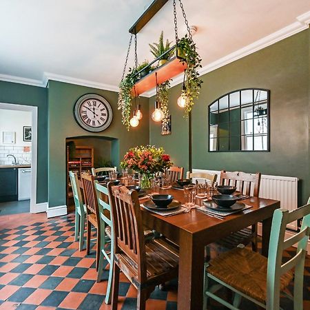 Beautiful Townhouse, Great Location - Pet Friendly Cardiff Exterior foto