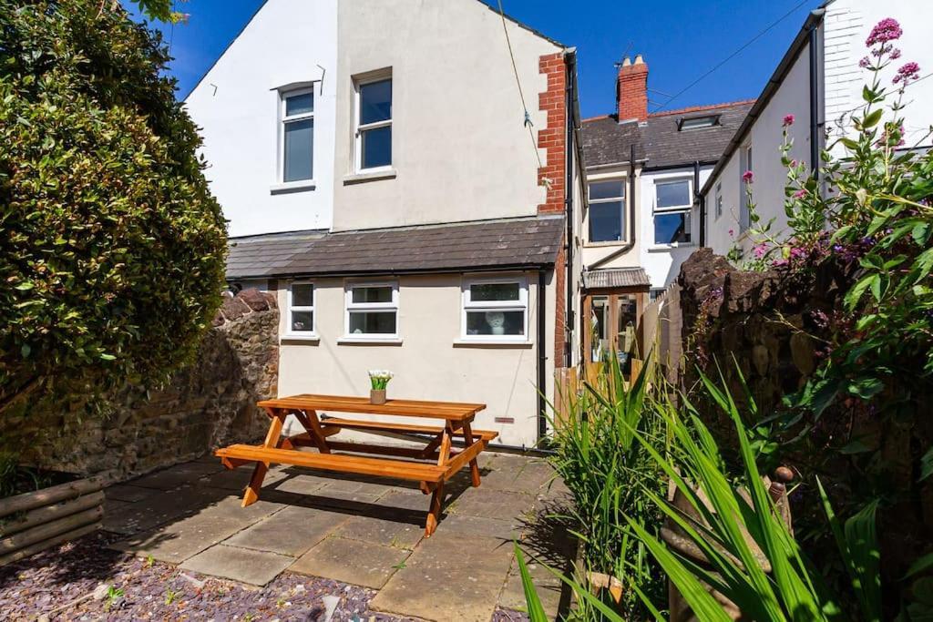 Beautiful Townhouse, Great Location - Pet Friendly Cardiff Exterior foto