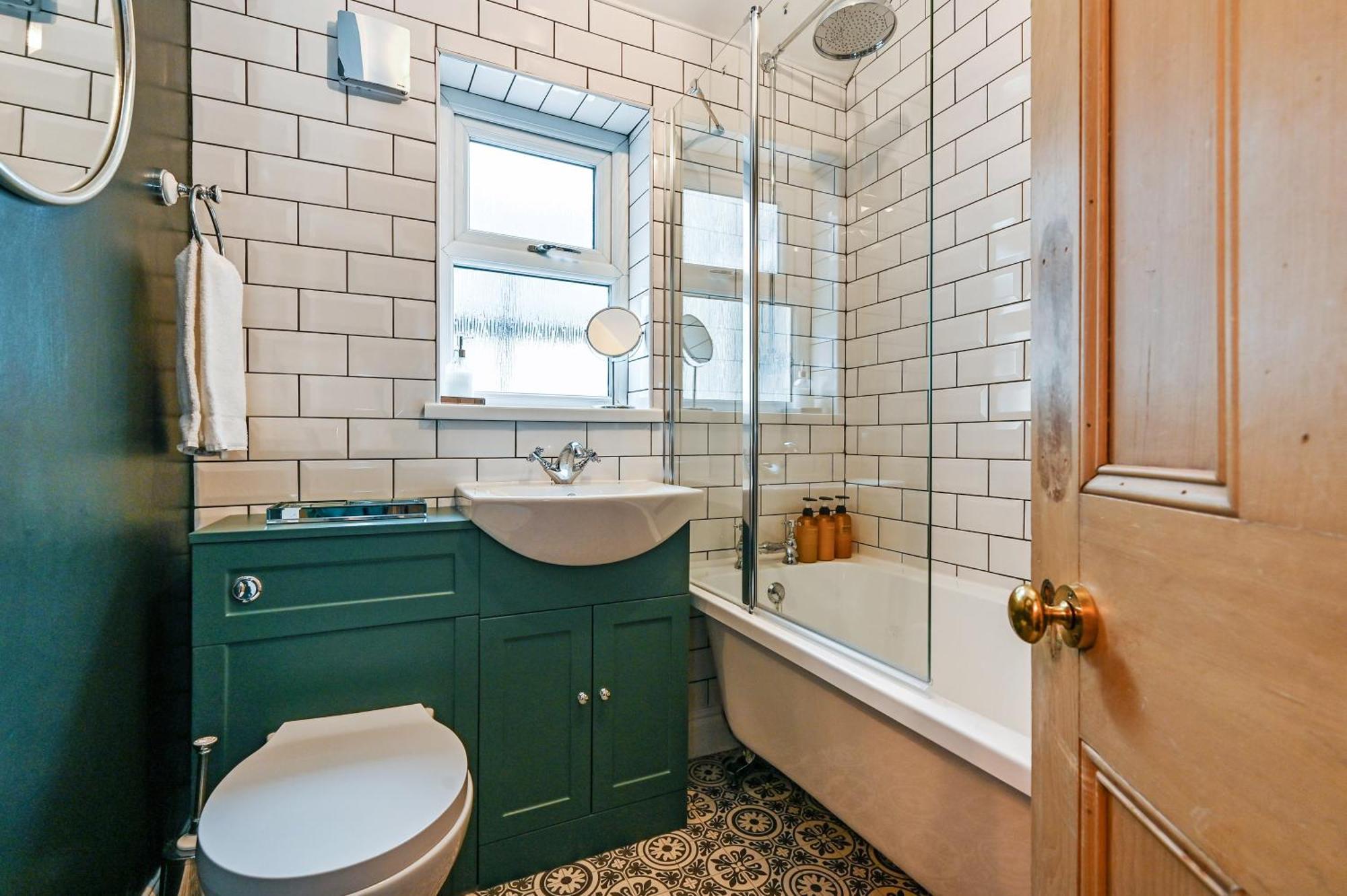Beautiful Townhouse, Great Location - Pet Friendly Cardiff Exterior foto