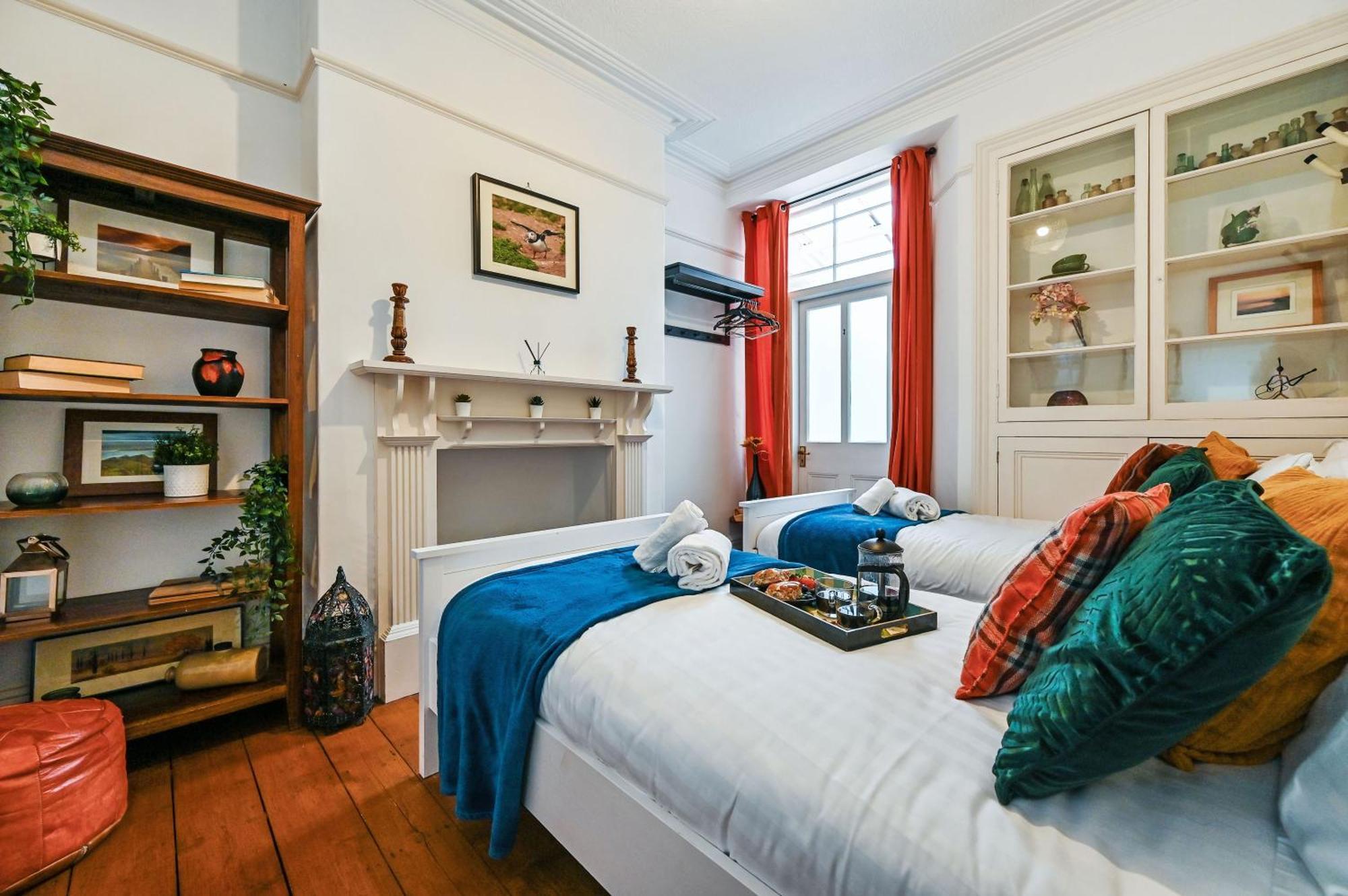 Beautiful Townhouse, Great Location - Pet Friendly Cardiff Exterior foto