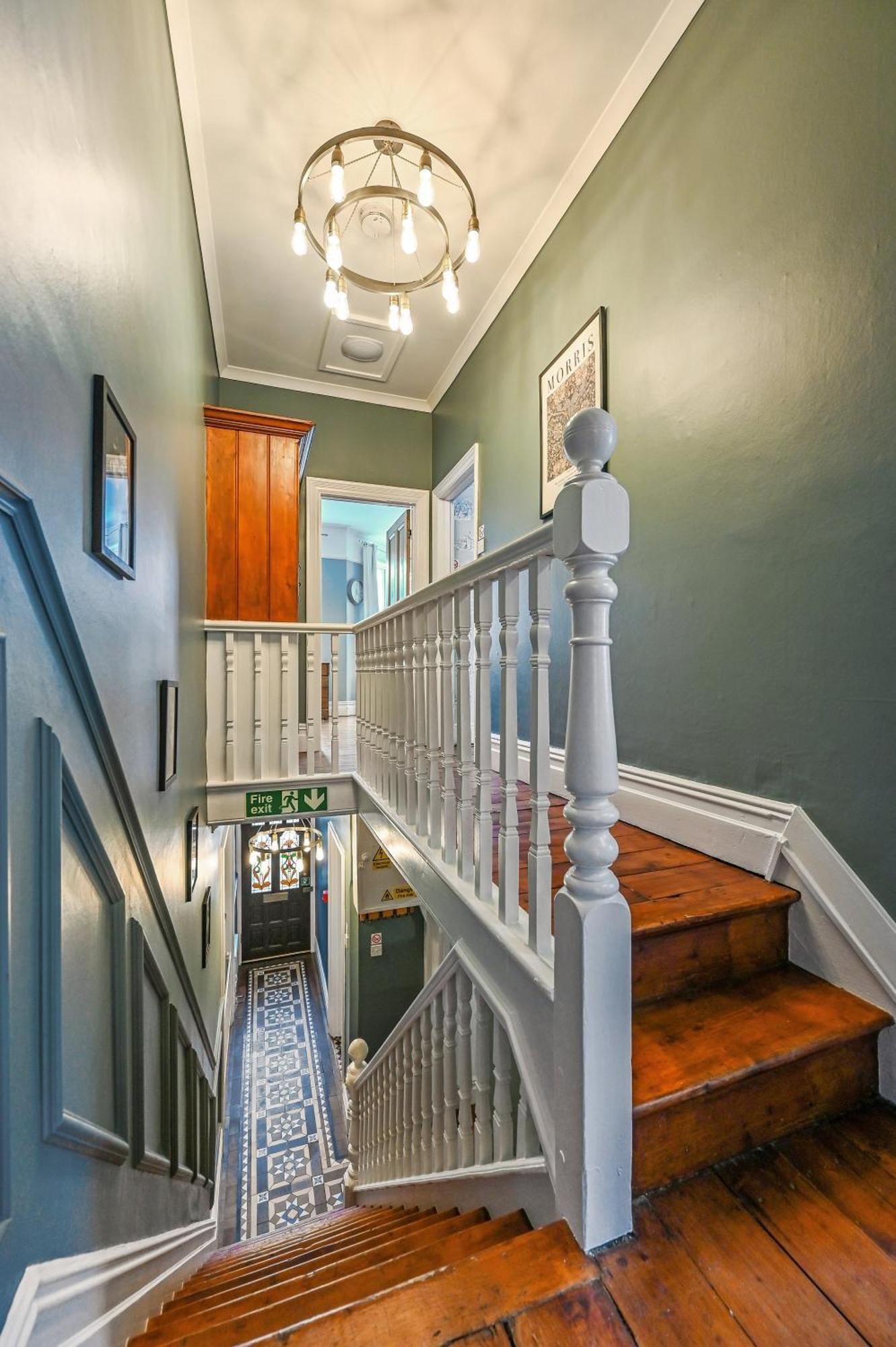 Beautiful Townhouse, Great Location - Pet Friendly Cardiff Exterior foto